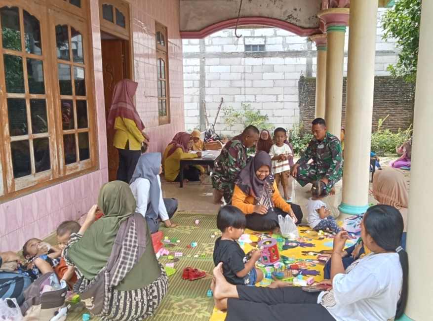 Posyandu Bukan Sekedar Timbang Badan, Babinsa Ikut Mengawal Masa Depan Balita