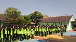 Koramil Kalijambe Gembleng Karakter Pelajar Lewat Latihan PBB di MTsN 8