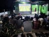 Anggota TNI Kodim 0725/Sragen Bersama Masyarakat Nobar Piala Dunia di jajaran kodim 0725/Sragen.