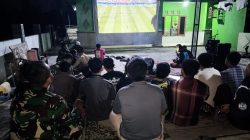 Anggota TNI Kodim 0725/Sragen Bersama Masyarakat Nobar Piala Dunia di jajaran kodim 0725/Sragen.