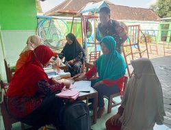 Babinsa Dampingi Posyandu Lansia, Dorong Warga Dempul Aktif Jaga Kesehatan