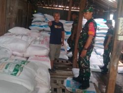 Babinsa Kalijambe Turun ke Distributor, Kawal Pupuk Bersubsidi untuk Petani