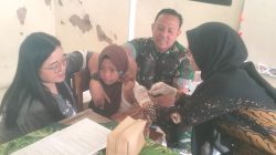 Takut Jarum Suntik, Babinsa Mondokan Turun Tangan Tenangkan Siswa Saat BIAS