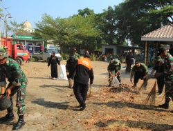 Semarak HUT TNI ke-81, Kodim Sragen Kerahkan 200 Personel Bersihkan Pasar