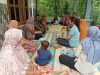Babinsa Ngrampal Ajak Ibu Tak Absen Bawa Balita ke Posyandu