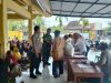 Babinsa Dampingi Penyaluran Beras, 334 KPM di Desa Nganti Terima Bantuan