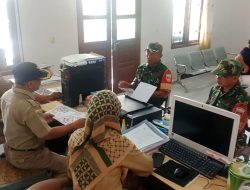 Babinsa Guworejo Perkuat Komunikasi, Data Wilayah Jadi Bahasan