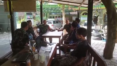 Tak Cuma Jaga Benteng Pertahanan, Prajurit Koramil Karangmalang ‘Serbu’ Ponpes Wali Songo: Tameng dari DBD, Api, Hingga Racun Hoaks!