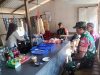 Kemarau Panjang, Babinsa Blangu Pasang Alarm Dini Bahaya Kebakaran
