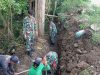 TNI dan Warga Sambirejo Turun Tangan, Gotong Royong Jadi Kekuatan Membangun Desa