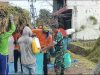 Panen Padi Melimpah dan Harga Gabah Tinggi, Petani Plumbungan Sukacita Didampingi Babinsa